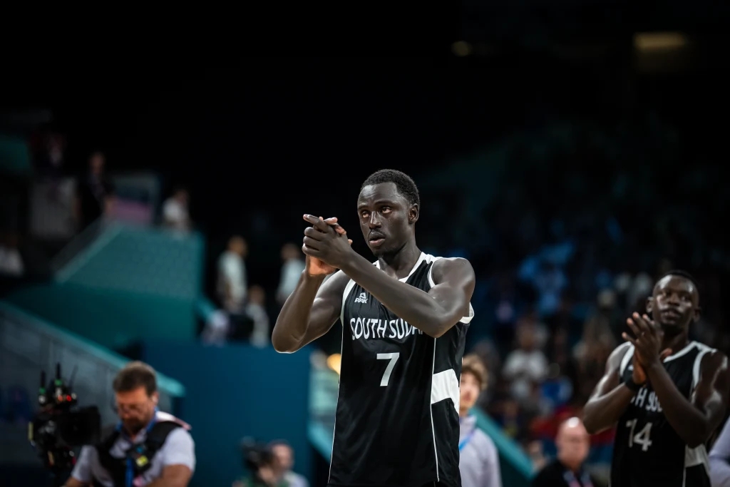 苏里南球员参加国际篮球夏令营的简单介绍