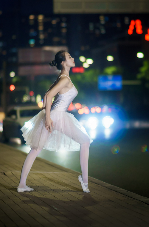 -公牛角力浙江虎，德罗赞的孤刃与广厦的钢铁洪流